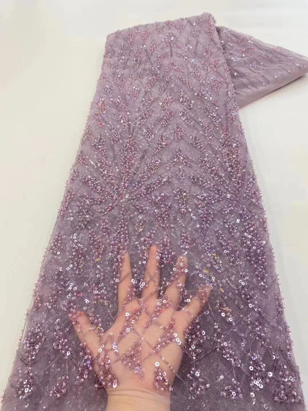 New French high-end lace embroidered mesh sequins + beads, luxury fashion wedding party evening dress
New French high-end lace embroidered mesh sequins + beads, luxury fashion wedding party evening dress