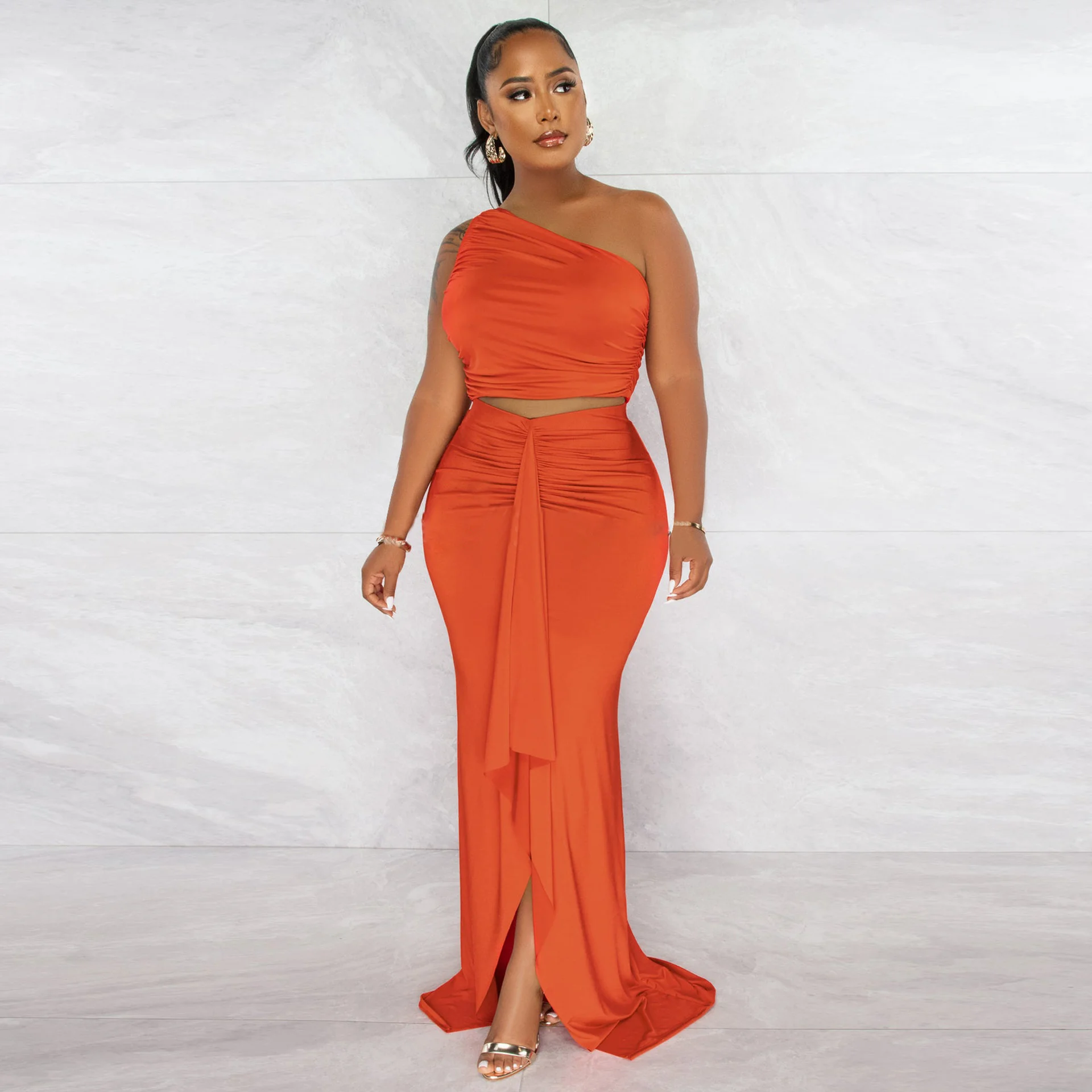 Women High Split Mop Fishtail Dress Suit 2 Pieces Slash Neck Crop Top And Ruched Pleated Maxi Skirt Two-piece Set
Women High Split Mop Fishtail Dress Suit 2 Pieces Slash Neck Crop Top And Ruched Pleated Maxi Skirt Two-piece Set