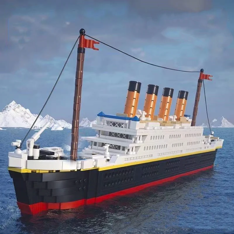 New 1288PCS 46CM Movie Titanic Cruise Boat Ship City Model Building Kits Blocks Bricks Figures Diy Toys for Children Kid Gift 
New 1288PCS 46CM Movie Titanic Cruise Boat Ship City Model Building Kits Blocks Bricks Figures Diy Toys for Children Kid Gift