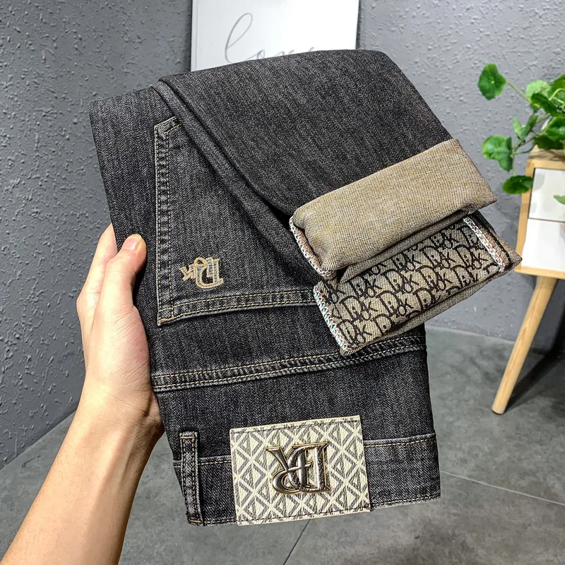Summer thin slim-fit elastic jeans high-end embroidery men's straight leg pants
Summer thin slim-fit elastic jeans high-end embroidery men's straight leg pants