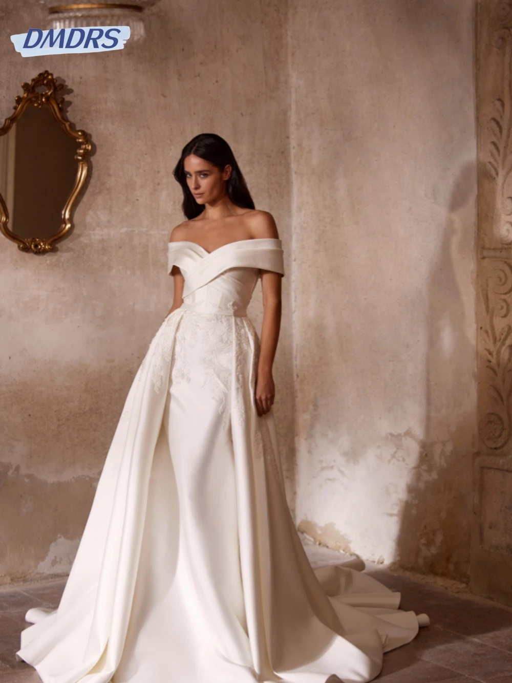 Graceful Off The Shoulder Bride Robe Classic Appliques Sequins Bridal Gown White Satin A-line Long Wedding Dress Robe De Mariée
Graceful Off The Shoulder Bride Robe Classic Appliques Sequins Bridal Gown White Satin A-line Long Wedding Dress Robe De Mariée