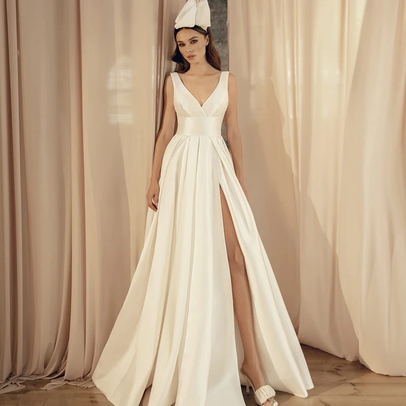 Elegant Deep V-Neck Sleeveless A-Line Satin Wedding Dress For Bride 2022 High Slit Pleated Sexy Vestido De Novia
Elegant Deep V-Neck Sleeveless A-Line Satin Wedding Dress For Bride 2022 High Slit Pleated Sexy Vestido De Novia