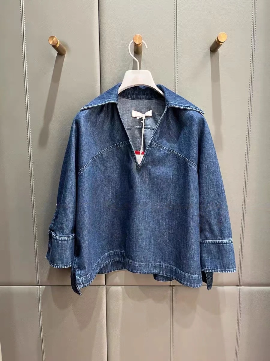 2022 High Quality Natural Cotton Jean Half Open Collar Top Stitching Straight Casual Easy Matching Women Blouse
2022 High Quality Natural Cotton Jean Half Open Collar Top Stitching Straight Casual Easy Matching Women Blouse