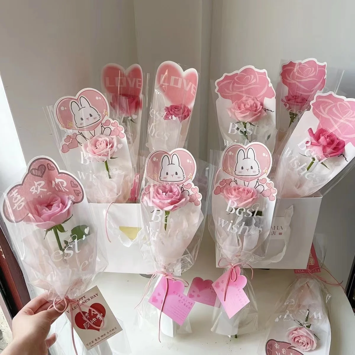 20PCS Cute Single Rose Flower Packaging Bag Gift Wrapping Paper Wedding Floral Package Supplies Valentine's Day Party Decor 
20PCS Cute Single Rose Flower Packaging Bag Gift Wrapping Paper Wedding Floral Package Supplies Valentine's Day Party Decor
