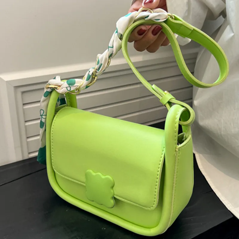 Female Silk Scarf Shoulder Crossbody Bags Stylish Soft Leather Bag New Design Chain Handbag Lady Simple Small Flap Messenger Bag
Female Silk Scarf Shoulder Crossbody Bags Stylish Soft Leather Bag New Design Chain Handbag Lady Simple Small Flap Messenger Bag