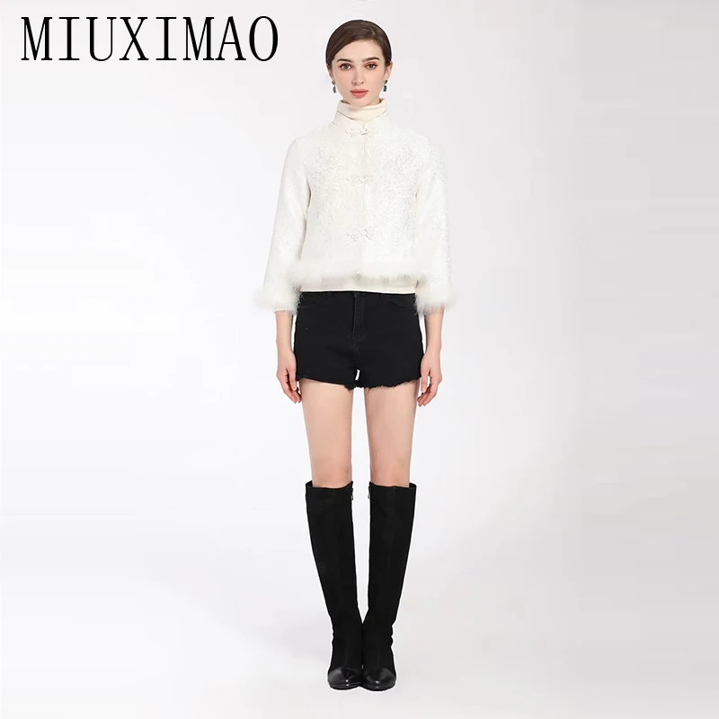 Женское однобортное пальто MIUXIMAO, элегантное короткое пальто с длинным рукавом и круглым вырезом, весна-лето 2023
Женское однобортное пальто MIUXIMAO, элегантное короткое пальто с длинным рукавом и круглым вырезом, весна-лето 2023