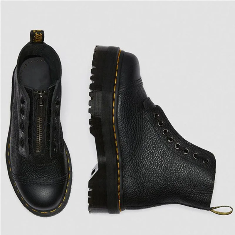 Ботинки Martens из натуральной кожи для мужчин и женщин, мотоциклетные ботинки на массивном каблуке, модная Боевая обувь с круглым носком, 45, ос...
Ботинки Martens из натуральной кожи для мужчин и женщин, мотоциклетные ботинки на массивном каблуке, модная Боевая обувь с круглым носком, 45, ос...