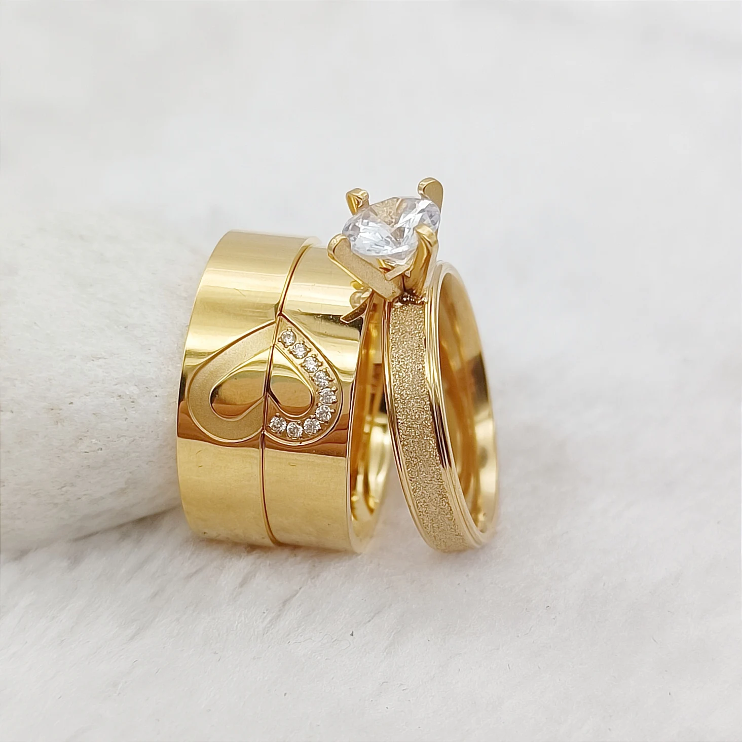 3pcs Promise Wedding Engagement Rings Sets For Couples Designer Heart Shaped 18k Gold Plated Jewelry cz Diamond Ring 
3pcs Promise Wedding Engagement Rings Sets For Couples Designer Heart Shaped 18k Gold Plated Jewelry cz Diamond Ring