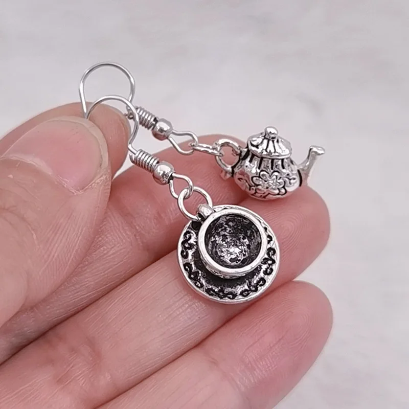 Barista Coffee Pot Coffee Cup Teapot Earrings Pendant Creative Student Fashion Funny Girl Women Jewelry Accessories Pendant
Barista Coffee Pot Coffee Cup Teapot Earrings Pendant Creative Student Fashion Funny Girl Women Jewelry Accessories Pendant