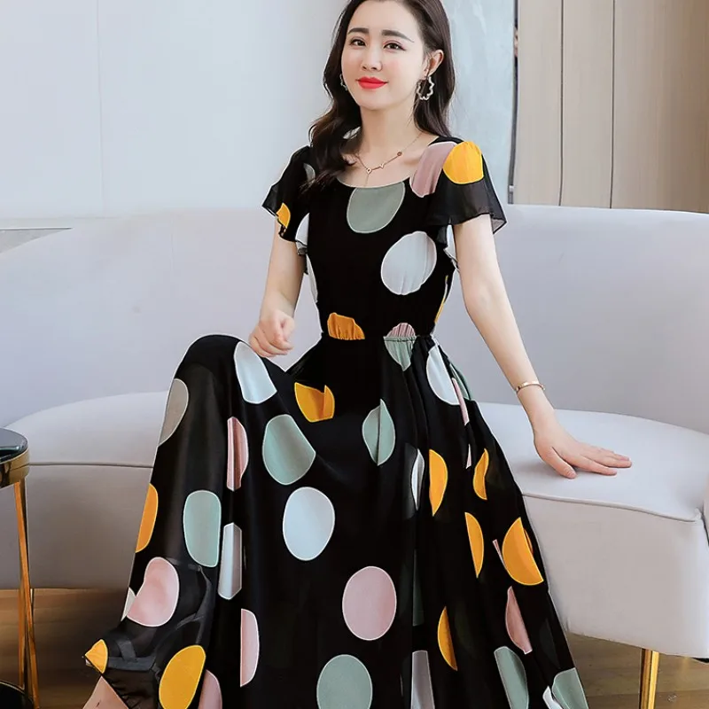 Женское шифоновое платье в стиле ретро, длинное шифоновое платье с утягивающей талией и большим волнистым подолом, Новинка лета 2022 
Женское шифоновое платье в стиле ретро, длинное шифоновое платье с утягивающей талией и большим волнистым подолом, Новинка лета 2022