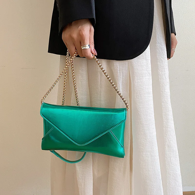 2024 New Fashion Clutch Bag Niche Texture Trend Chain Shoulder Bag Retro Simple Foreign Style Crossbody Bag for Women
2024 New Fashion Clutch Bag Niche Texture Trend Chain Shoulder Bag Retro Simple Foreign Style Crossbody Bag for Women