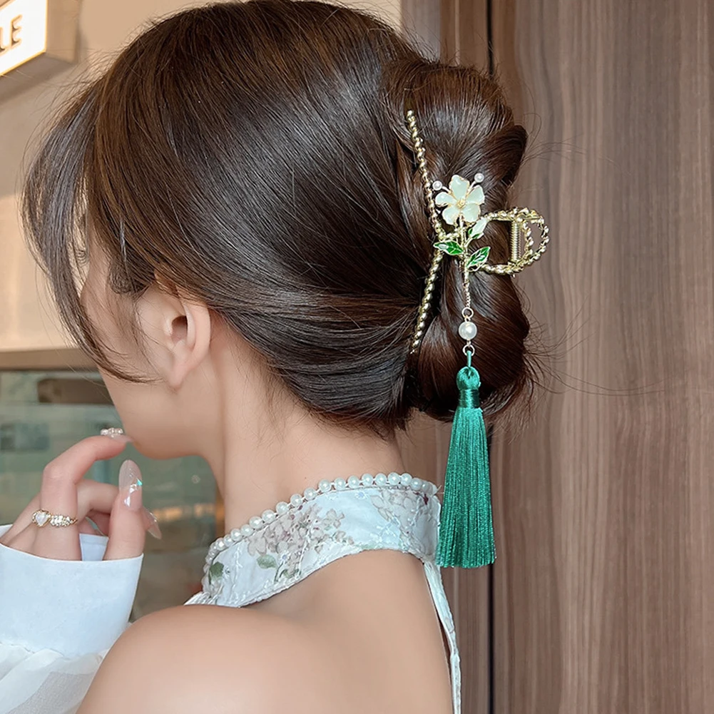 1PC Retro Metal Hairgrip Flower Pearl Hair Clip Women Elegant Tassel Pendant Hair Claws Barrettes Hair Grip Jewelry Styling Tool
1PC Retro Metal Hairgrip Flower Pearl Hair Clip Women Elegant Tassel Pendant Hair Claws Barrettes Hair Grip Jewelry Styling Tool