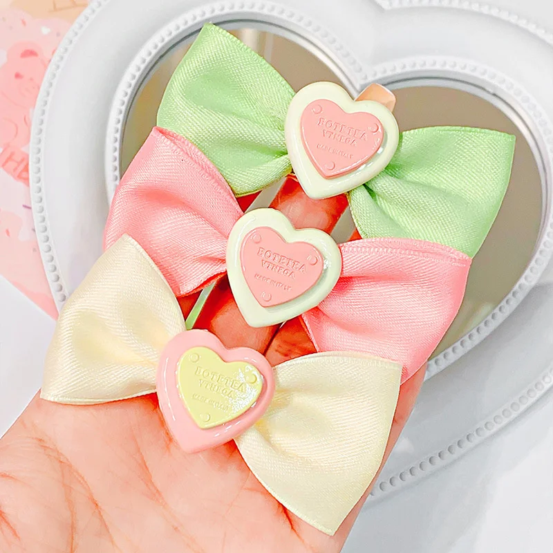 2PCS Set Summer Color Heart Letter Webbing Bow Hair Clips For Girl Children Cute Kawaii Fairy Simple Hairpin Fashion Accessories
2PCS Set Summer Color Heart Letter Webbing Bow Hair Clips For Girl Children Cute Kawaii Fairy Simple Hairpin Fashion Accessories