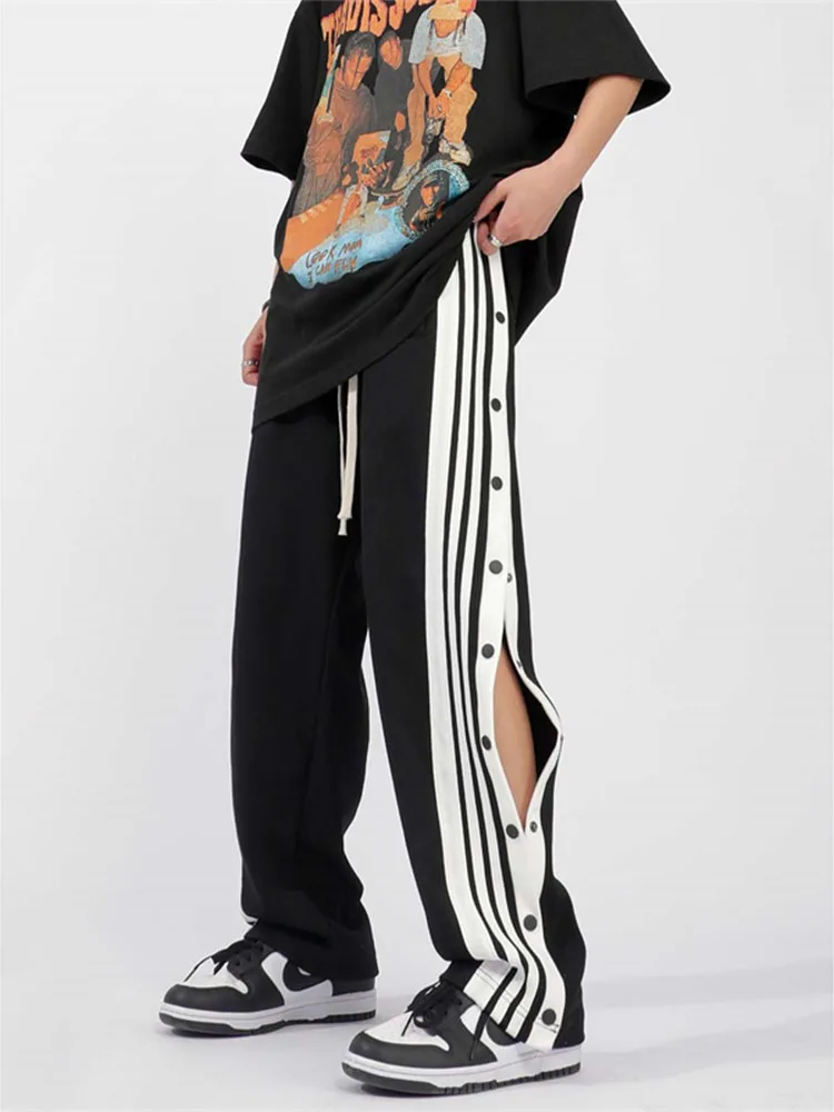 Женские брюки в полоску сбоку, черные спортивные штаны в стиле хип-хоп, уличная одежда, женские брюки на пуговицах, джоггеры, Спортивные Повседневные брюки с широкими штанинами, новинка 2022
Женские брюки в полоску сбоку, черные спортивные штаны в стиле хип-хоп, уличная одежда, женские брюки на пуговицах, джоггеры, Спортивные Повседневные брюки с широкими штанинами, новинка 2022