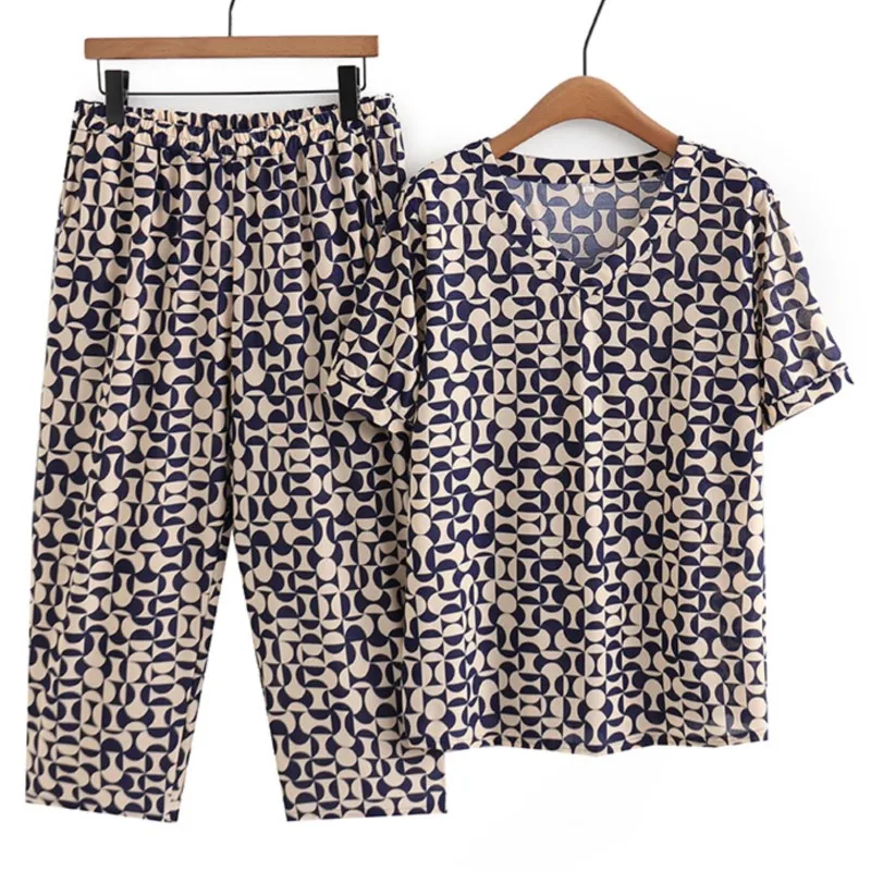 Плюс размер женские комплекты ледяной шелк V-образным вырезом печати топы и телячьей длины брюки Twinset негабаритных кривой одежда лето 2023
Плюс размер женские комплекты ледяной шелк V-образным вырезом печати топы и телячьей длины брюки Twinset негабаритных кривой одежда лето 2023