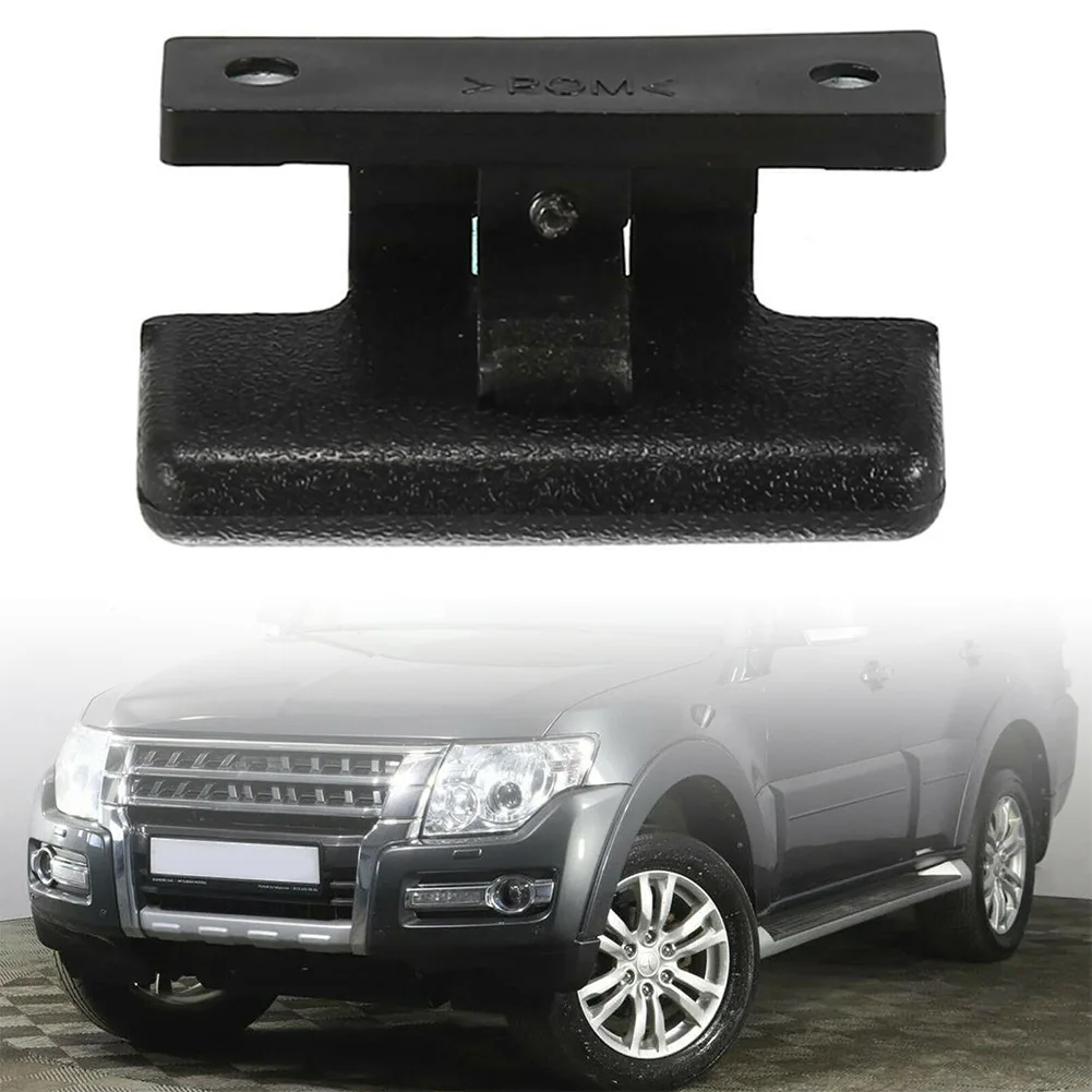 

1x Car Console Catch Latch MR532555 Armrest Box Covers Upper Latch Clips For Pajero 2000-2018 NM NP NS NT NW & NX