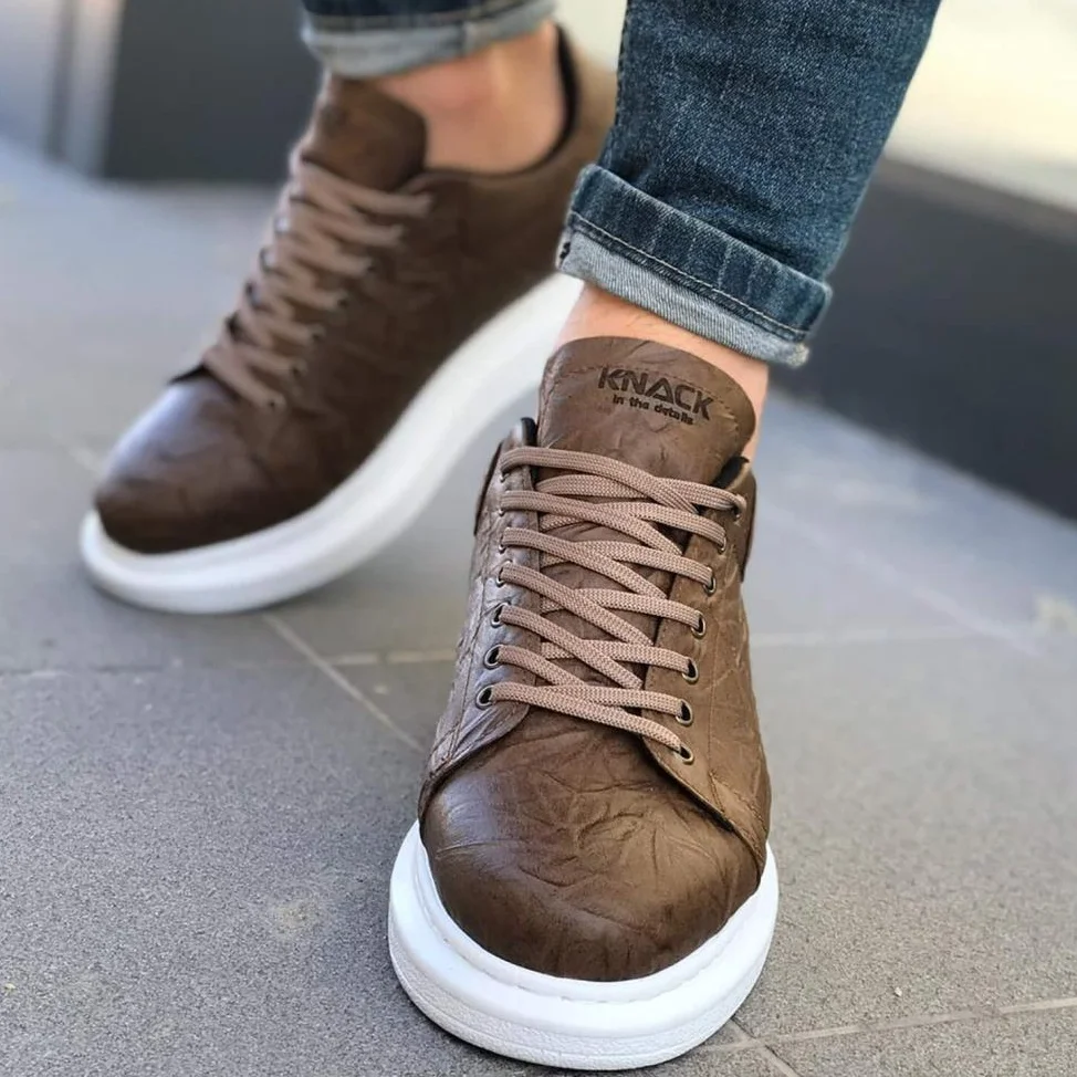 Повседневная мужская обувь Knack с высокой подошвой 044 норковая (узор) уличная мода Новое поступление весна лето новый сезон крутая
Повседневная мужская обувь Knack с высокой подошвой 044 норковая (узор) уличная мода Новое поступление весна лето новый сезон крутая