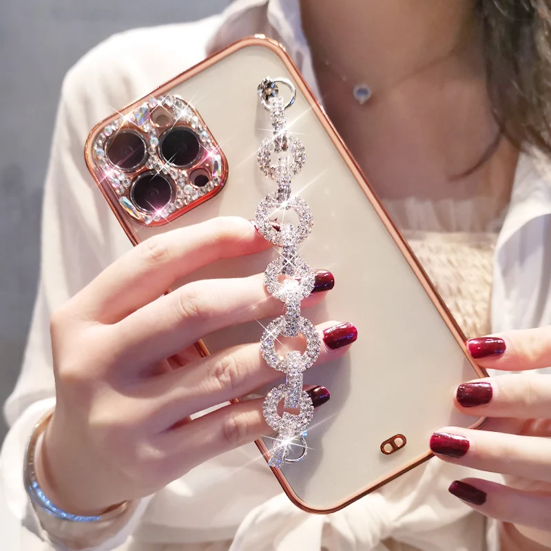 Diamond bracelet Chain wrist Phone Case For iPhone 13 Pro Max Phone Back Cover For iPhone 12 11 Pro Max Chain Back Cover Cases
Diamond bracelet Chain wrist Phone Case For iPhone 13 Pro Max Phone Back Cover For iPhone 12 11 Pro Max Chain Back Cover Cases