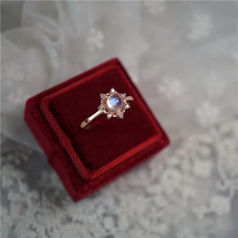 New Artificial Moonstone Snowflake S925 Sterling Silver Ring Shiny Crystal Girl Rose Gold Birthday Gift
New Artificial Moonstone Snowflake S925 Sterling Silver Ring Shiny Crystal Girl Rose Gold Birthday Gift