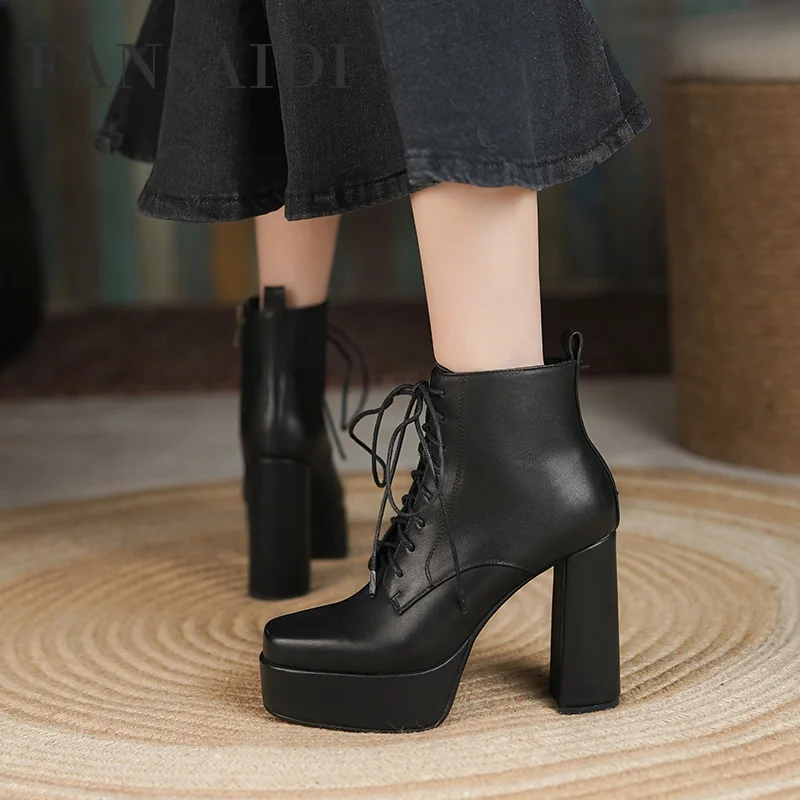 FANSAIDI Cross Tied Genuine Leather Ankle Boots Waterproof Matin Boots Fashion Women's Shoes Winter New Flats Short Boots
FANSAIDI Cross Tied Genuine Leather Ankle Boots Waterproof Matin Boots Fashion Women's Shoes Winter New Flats Short Boots
