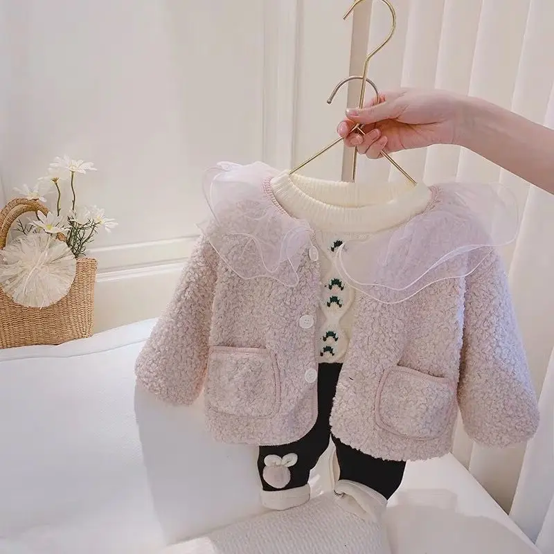 Girls Fur Coat Jacket Cotton Outwear Overcoat 2022 Charming Warm Thicken Plus Velvet Winter Autumn Christmas Children's Clothing
Girls Fur Coat Jacket Cotton Outwear Overcoat 2022 Charming Warm Thicken Plus Velvet Winter Autumn Christmas Children's Clothing