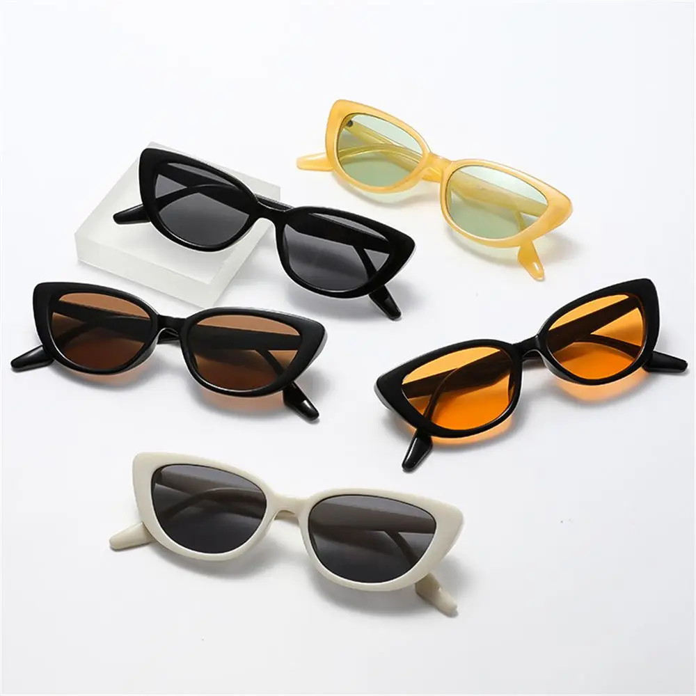 Retro Small Vintage Eyewear Cat Eye Sunglasses Sunglasses for Women Men Shades Sun Glasses
Retro Small Vintage Eyewear Cat Eye Sunglasses Sunglasses for Women Men Shades Sun Glasses