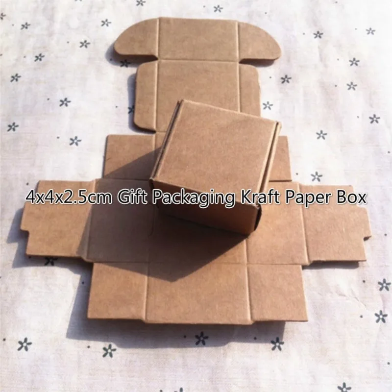100pcs 4x4x2.5cm Gift Packaging Kraft Paper Box Jewelry Event Party Wedding Candy Chocolate Bakery Baking Cake Diy Soap Packing
100pcs 4x4x2.5cm Gift Packaging Kraft Paper Box Jewelry Event Party Wedding Candy Chocolate Bakery Baking Cake Diy Soap Packing