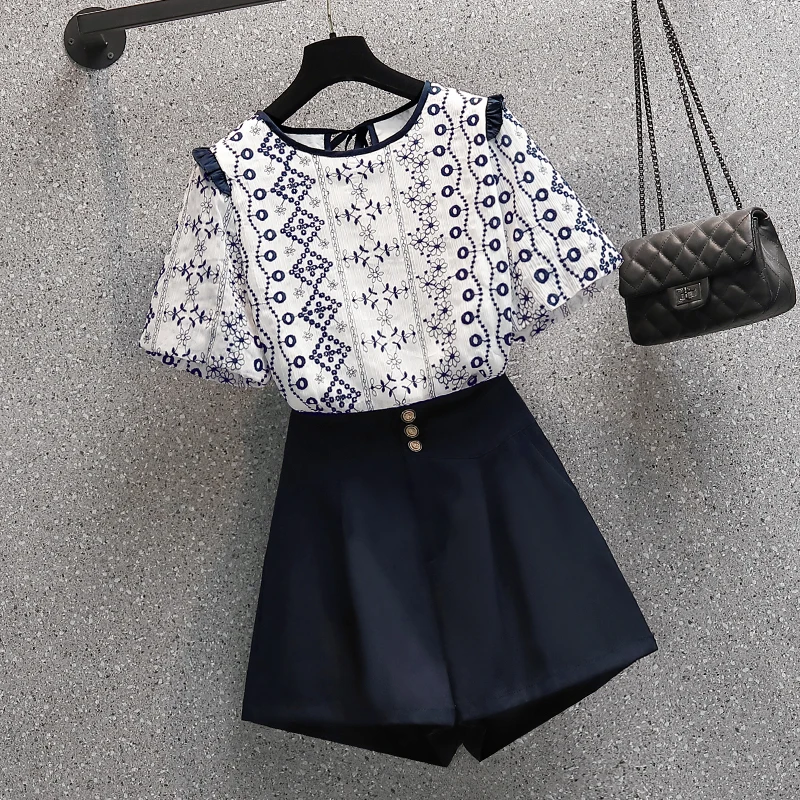 Женский Повседневный костюм-рубашка с цветочной вышивкой, летний офисный комплект, рубашка с коротким рукавом и шорты, костюм из двух предм...
Женский Повседневный костюм-рубашка с цветочной вышивкой, летний офисный комплект, рубашка с коротким рукавом и шорты, костюм из двух предм...