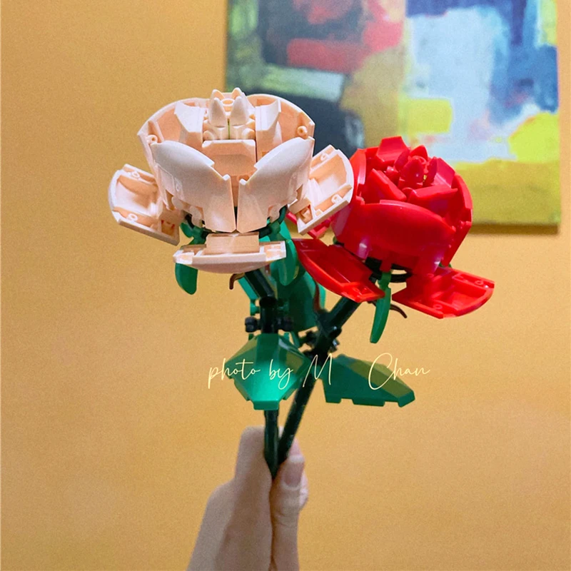 Rose Building Block Flower Romantic Valentine's Day Pink Rose Plant Bouquet Potted Home Decor DIY Children's Toy Girlfriend Gift
Rose Building Block Flower Romantic Valentine's Day Pink Rose Plant Bouquet Potted Home Decor DIY Children's Toy Girlfriend Gift