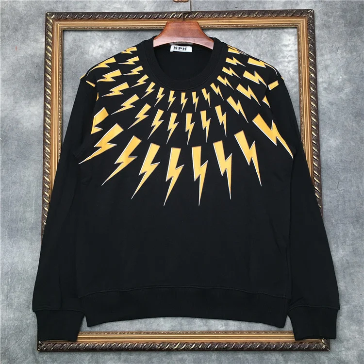 2023 luxury Men New Novelty thunderbolt Neil Hoodies Hoody hooded Sweatshirts velvet Cotton Drake Thicken Fleece pullover A456
2023 luxury Men New Novelty thunderbolt Neil Hoodies Hoody hooded Sweatshirts velvet Cotton Drake Thicken Fleece pullover A456