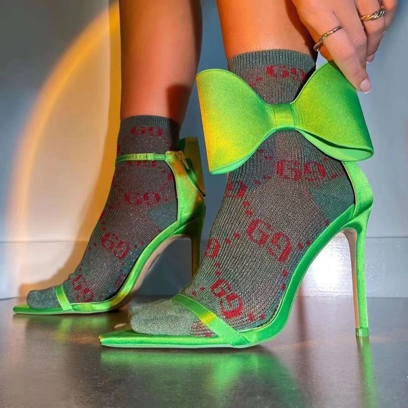 Solid Color Temperament Women's High Heels Bow Plus Size Women Shoes Pointed Buckle Thin Heels Women High Heels Women's Pumps
Solid Color Temperament Women's High Heels Bow Plus Size Women Shoes Pointed Buckle Thin Heels Women High Heels Women's Pumps