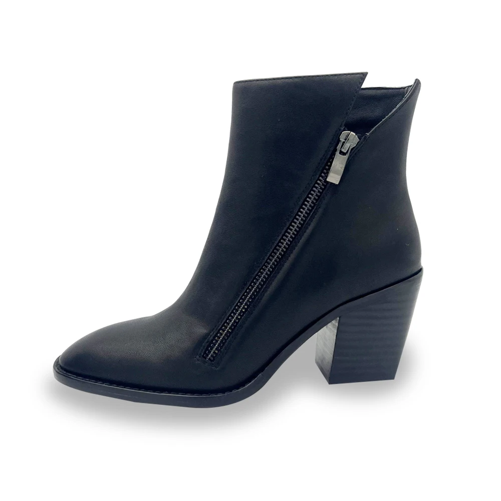 Classic Design Ankle Boots Black Calfskin Leather Red Bottom Square Heels Zipper Boots Sexy Women Wedding Party Dress Shoes
Classic Design Ankle Boots Black Calfskin Leather Red Bottom Square Heels Zipper Boots Sexy Women Wedding Party Dress Shoes