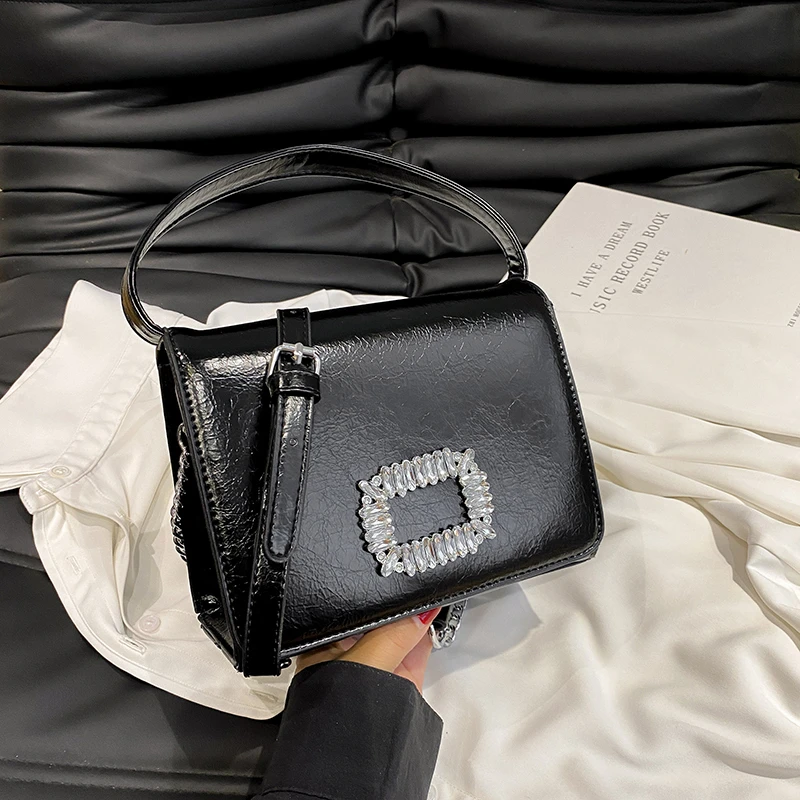 Silver Clutch Bag For Women 2023 New Luxury PU Leather Brand Designer Underarm Handbag Short Handle Chain Shoulder Crossbody Bag
Silver Clutch Bag For Women 2023 New Luxury PU Leather Brand Designer Underarm Handbag Short Handle Chain Shoulder Crossbody Bag
