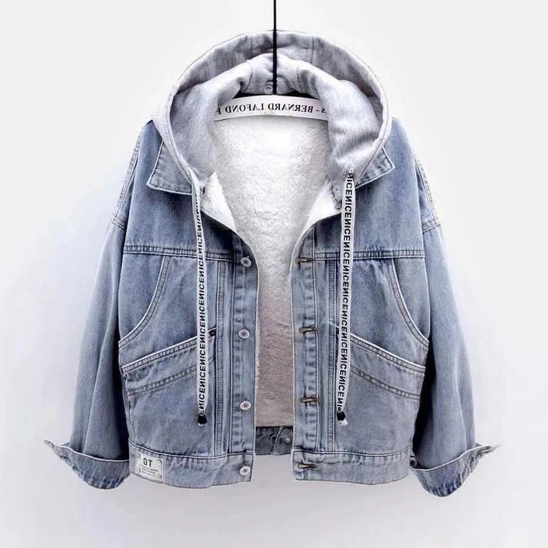 Blue Deconstructable Hooded Turn-down Collar Denim Jacket Women Loose Button Patchwork Outwear Jean Coat Female
Blue Deconstructable Hooded Turn-down Collar Denim Jacket Women Loose Button Patchwork Outwear Jean Coat Female