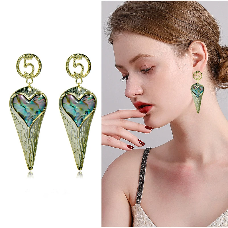 Unique Natural Sea Colorful Shell Earrings for Women Pendant Abalone Shell Unique Craft Dangle Earrings Abalone Jewelry Gifts
Unique Natural Sea Colorful Shell Earrings for Women Pendant Abalone Shell Unique Craft Dangle Earrings Abalone Jewelry Gifts