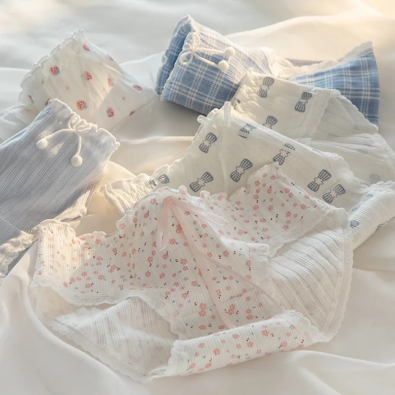 M-XL Cotton Panties Women's Underwear Panty Fashion Printed Briefs Cute Girl Mid Waist Shorts Female Lingerie Sexy Panties
M-XL Cotton Panties Women's Underwear Panty Fashion Printed Briefs Cute Girl Mid Waist Shorts Female Lingerie Sexy Panties