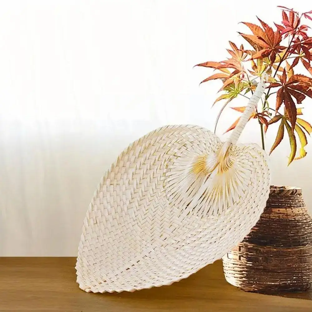 12" Handmade Bamboo Woven Fan Natural Palm Leaf Handheld Bamboo Fan Chinese Style Weaving Fan For Summer Cooling Home Wall Z4R8
12" Handmade Bamboo Woven Fan Natural Palm Leaf Handheld Bamboo Fan Chinese Style Weaving Fan For Summer Cooling Home Wall Z4R8