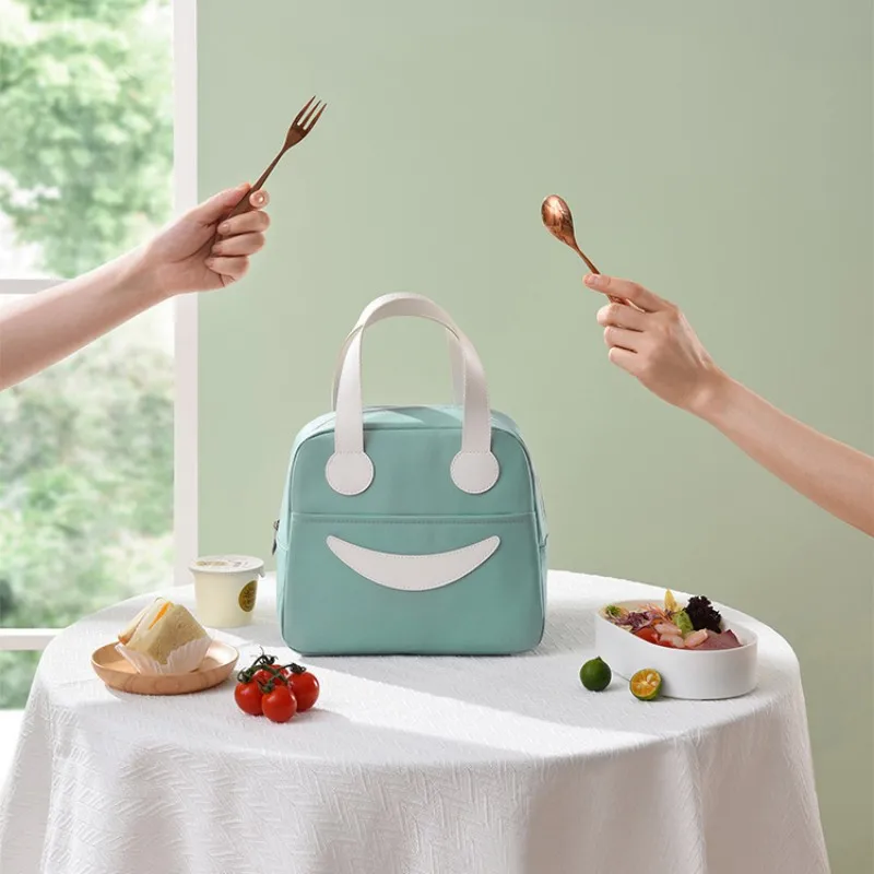 Eco-friendly Warm Food Lunch Bag Waterproof Climbing Camping Oxford Zipper Storage Bag Icepack Picnic Lunch Bags
Eco-friendly Warm Food Lunch Bag Waterproof Climbing Camping Oxford Zipper Storage Bag Icepack Picnic Lunch Bags