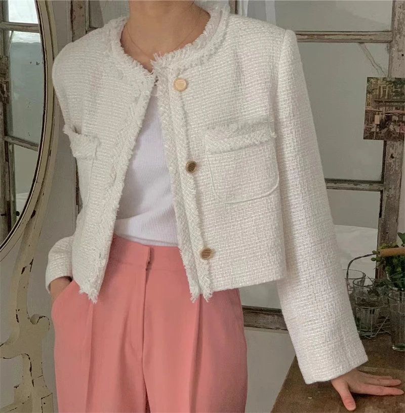 Luxury Jacket Women Fall Winter Black Tweed Jacket Tassel Round Neck Yellow Tweed Jacket White Single Breasted Cropped Top 2023
Luxury Jacket Women Fall Winter Black Tweed Jacket Tassel Round Neck Yellow Tweed Jacket White Single Breasted Cropped Top 2023