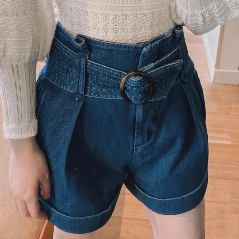 Women Denim Short Rome Summer High Waist Pockets Loose Casual Shorts Elegant Chic Retro Femme Short taille haute jambe
Women Denim Short Rome Summer High Waist Pockets Loose Casual Shorts Elegant Chic Retro Femme Short taille haute jambe