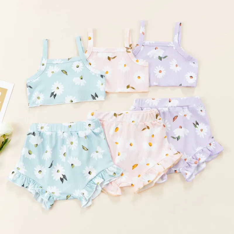 2 Pieces Baby Suit Set Summer 2022, Daisy Print Square Neck Sleeveless Short Tops+ Ruffle Shorts for Girls, 0-24 Months
2 Pieces Baby Suit Set Summer 2022, Daisy Print Square Neck Sleeveless Short Tops+ Ruffle Shorts for Girls, 0-24 Months
