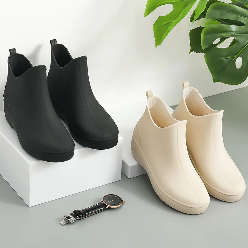 Women Rain Boot Shoes Low Top Non-Slip Daily Look Long Legs All-Match Waterproof Rubber Booties Outdoor Work and Leisure
Women Rain Boot Shoes Low Top Non-Slip Daily Look Long Legs All-Match Waterproof Rubber Booties Outdoor Work and Leisure