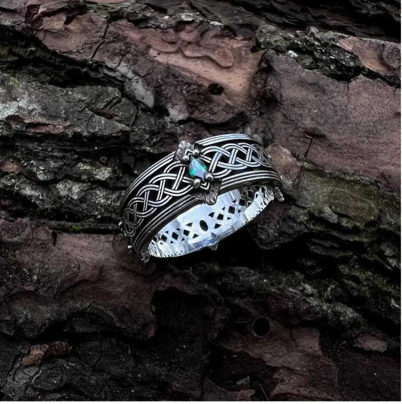 Silver Color Four Green Natural Stone Inlaid Open Copper Ring for Men Special Holiday Valentine's Day Gift Vintage Copper Ring
Silver Color Four Green Natural Stone Inlaid Open Copper Ring for Men Special Holiday Valentine's Day Gift Vintage Copper Ring