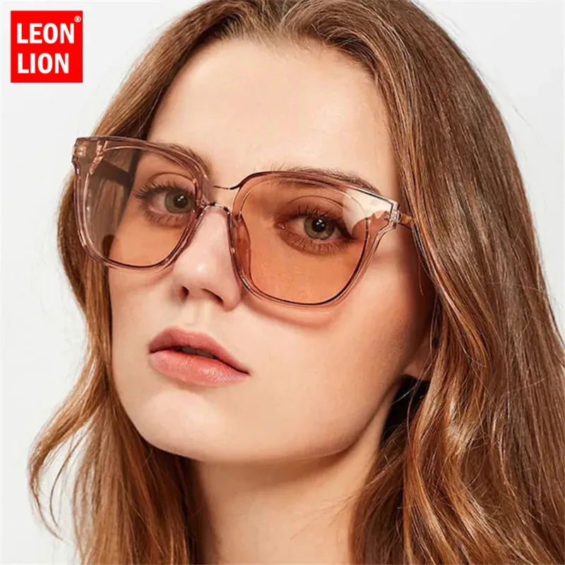 Солнечные очки LeonLion в ретро стиле для мужчин и женщин, зеркальные солнцезащитные аксессуары в большой квадратной оправе
Солнечные очки LeonLion в ретро стиле для мужчин и женщин, зеркальные солнцезащитные аксессуары в большой квадратной оправе