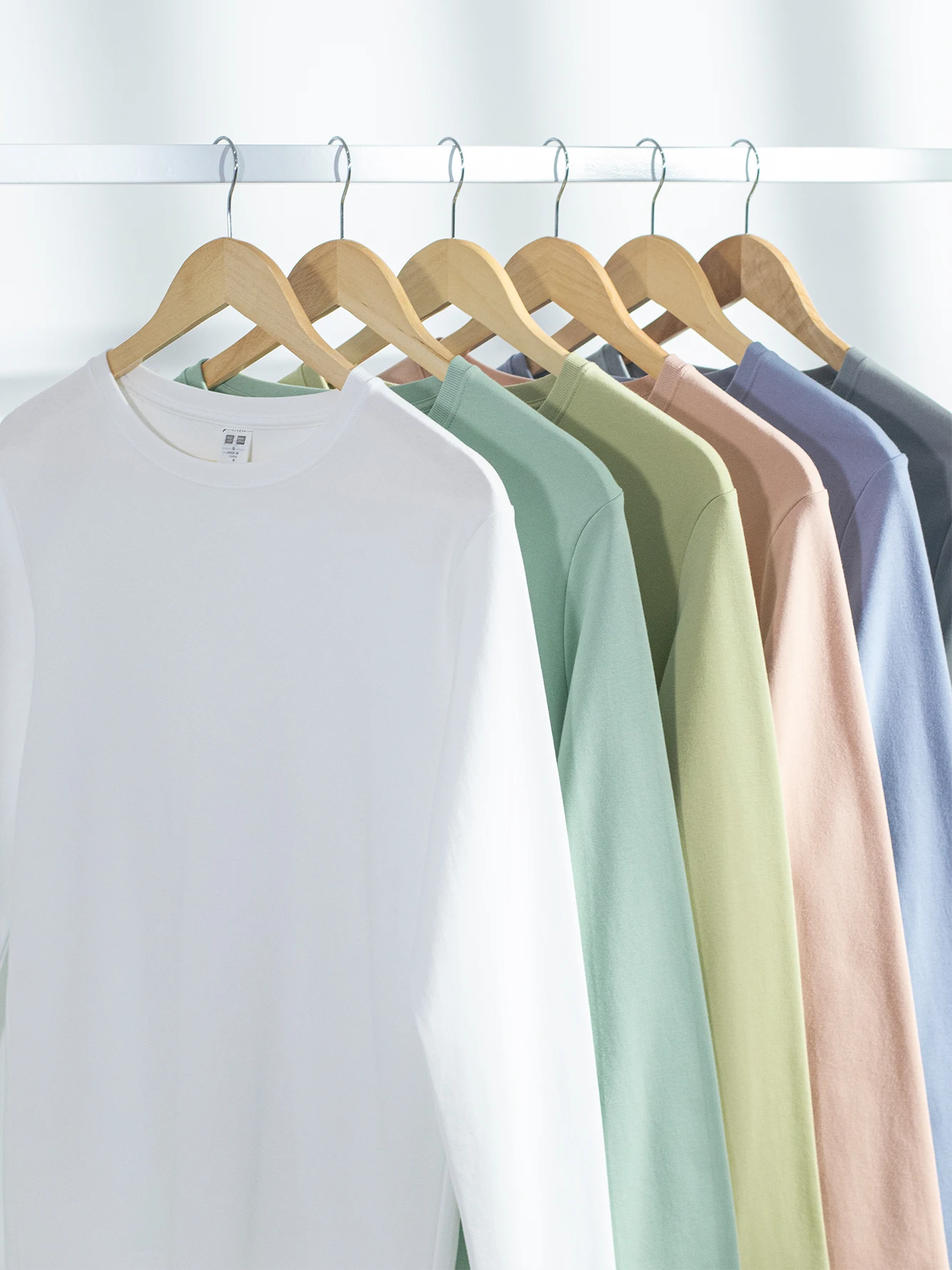2022 Spring New High Quality Long-sleeve Tshirts Men 230GSM 100% Cotton Pullovers High Quality Brand Clothing
2022 Spring New High Quality Long-sleeve Tshirts Men 230GSM 100% Cotton Pullovers High Quality Brand Clothing