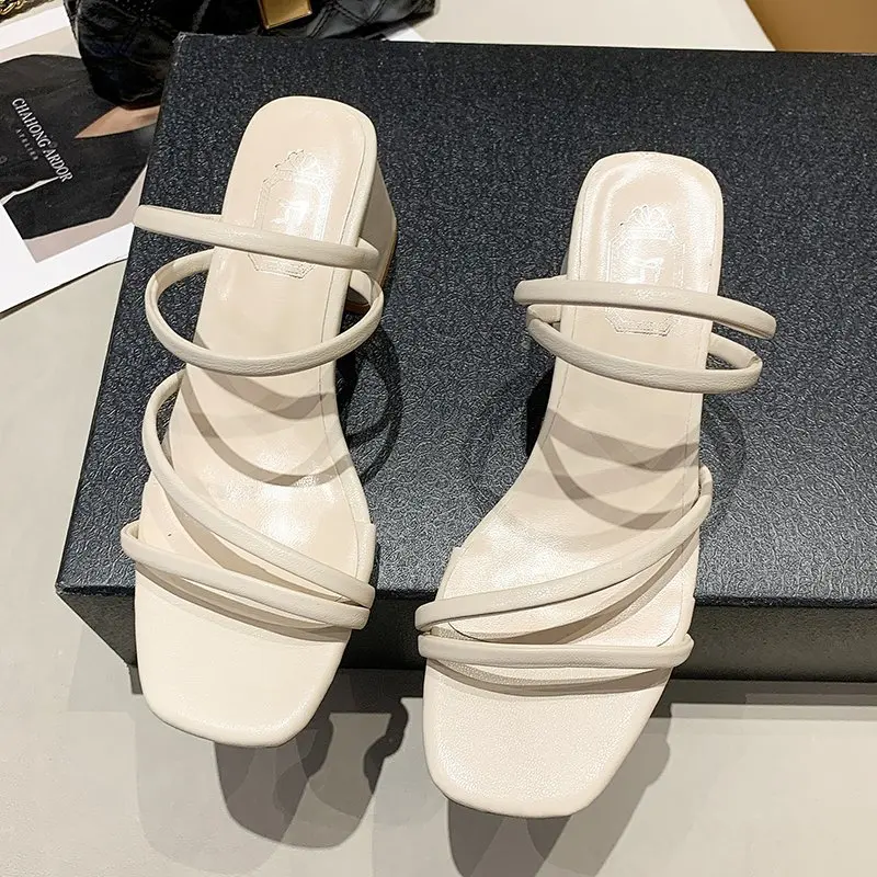 Summer Thin Belt Simple Large Size Sandals Fairy Style 2023 New Style Medium Heels Wear Thick Heels with Women's High Heels
Summer Thin Belt Simple Large Size Sandals Fairy Style 2023 New Style Medium Heels Wear Thick Heels with Women's High Heels