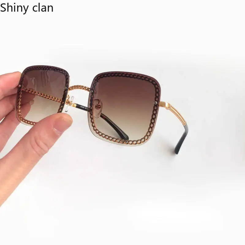 2023 Shield Retro Gold with Chain Sunglasses for Women Summer Brand Designer Ladies Party Rimless Steampunk Sun Glasses UV400
2023 Shield Retro Gold with Chain Sunglasses for Women Summer Brand Designer Ladies Party Rimless Steampunk Sun Glasses UV400