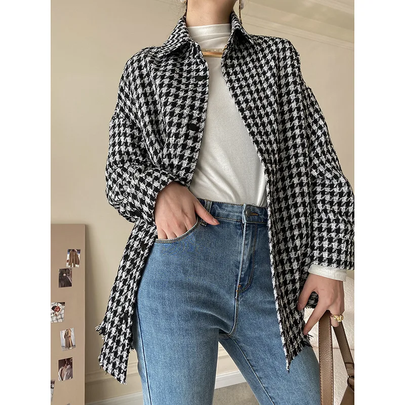 Fashion Design Black and White Houndstooth Vintage Lazy Shirt Jacket Women 2022 Spring New
Fashion Design Black and White Houndstooth Vintage Lazy Shirt Jacket Women 2022 Spring New