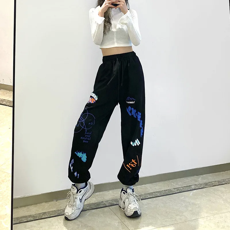 2021 Spring Autumn New Fashion Street Indie Print Jogger Pants Y2k Vintage Baggy Grey Pant Women High Waist Loose Sport Trousers
2021 Spring Autumn New Fashion Street Indie Print Jogger Pants Y2k Vintage Baggy Grey Pant Women High Waist Loose Sport Trousers