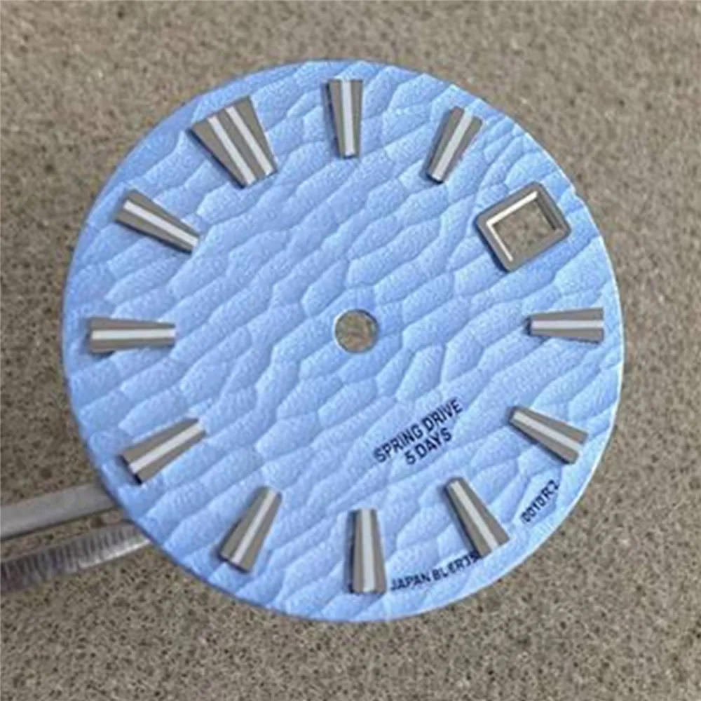 Wave Stripe Style Watch Dial With Logo 28.5mm Green Luminous Watch Dial for NH35 NH36 4R 7S Watch Movement Modification Part
Wave Stripe Style Watch Dial With Logo 28.5mm Green Luminous Watch Dial for NH35 NH36 4R 7S Watch Movement Modification Part